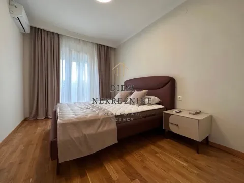 Rent, two bedroom apartment, 74m², Ljubović, Podgorica - image 4