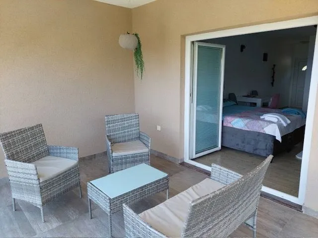 Izdavanje, garsonjera, 35m², Podi, Herceg Novi