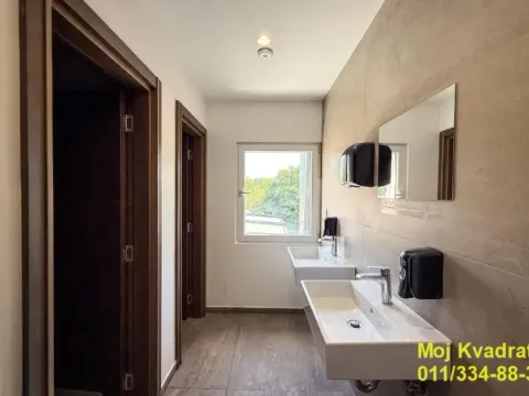 Rent, office space, 440m², Retenzija, Beograd - image 9