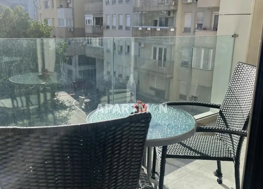 Izdavanje, četvorosoban stan, 78m², Tašmajdan, Palilula Sve Podlokacije