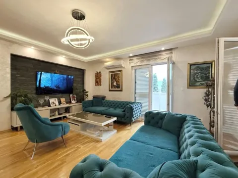 Prodaja, trosoban stan, 140m², Momišići, Podgorica - image 4