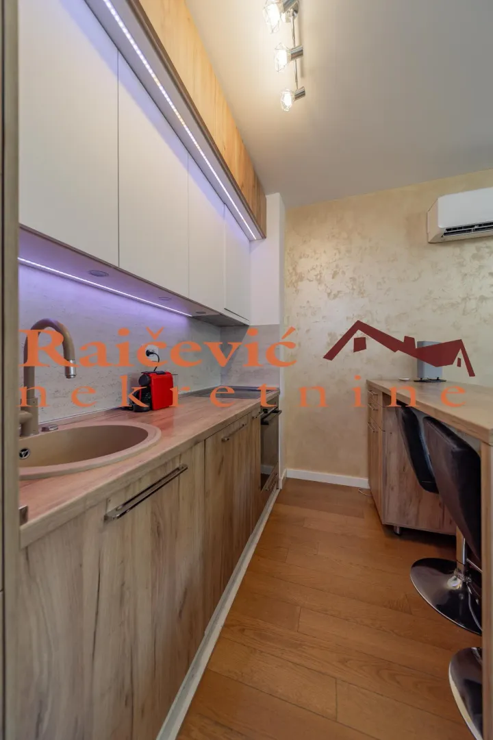 Sale, one bedroom apartment, 40m², Stari Grad, Beograd