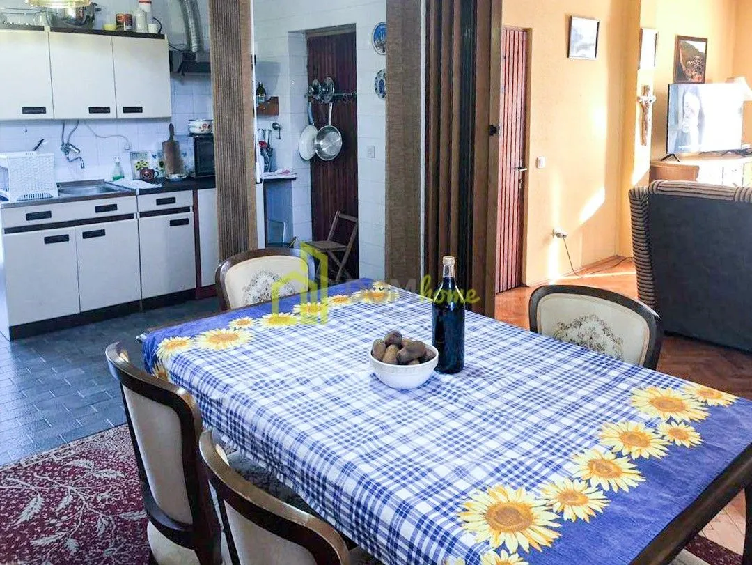 Prodaja, kuća, 300m², Šušanj, Bar