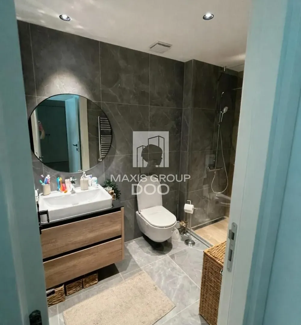 Sale, two bedroom apartment, 69m², Savski Venac, Beograd