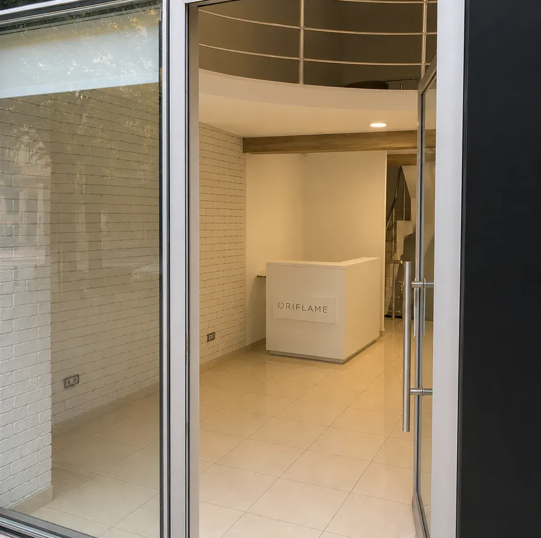 Izdavanje, poslovni prostor, 80m², Kod Capital Plaze, Podgorica