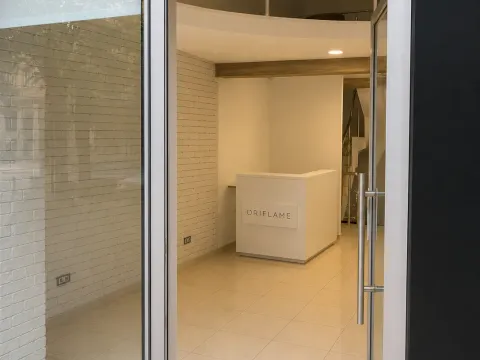 Izdavanje, poslovni prostor, 80m², Kod Capital Plaze, Podgorica - image 2