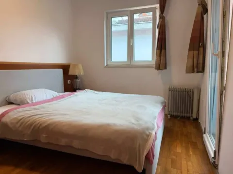 Izdavanje, jednosoban stan, 43m², Centar, Budva - image 6
