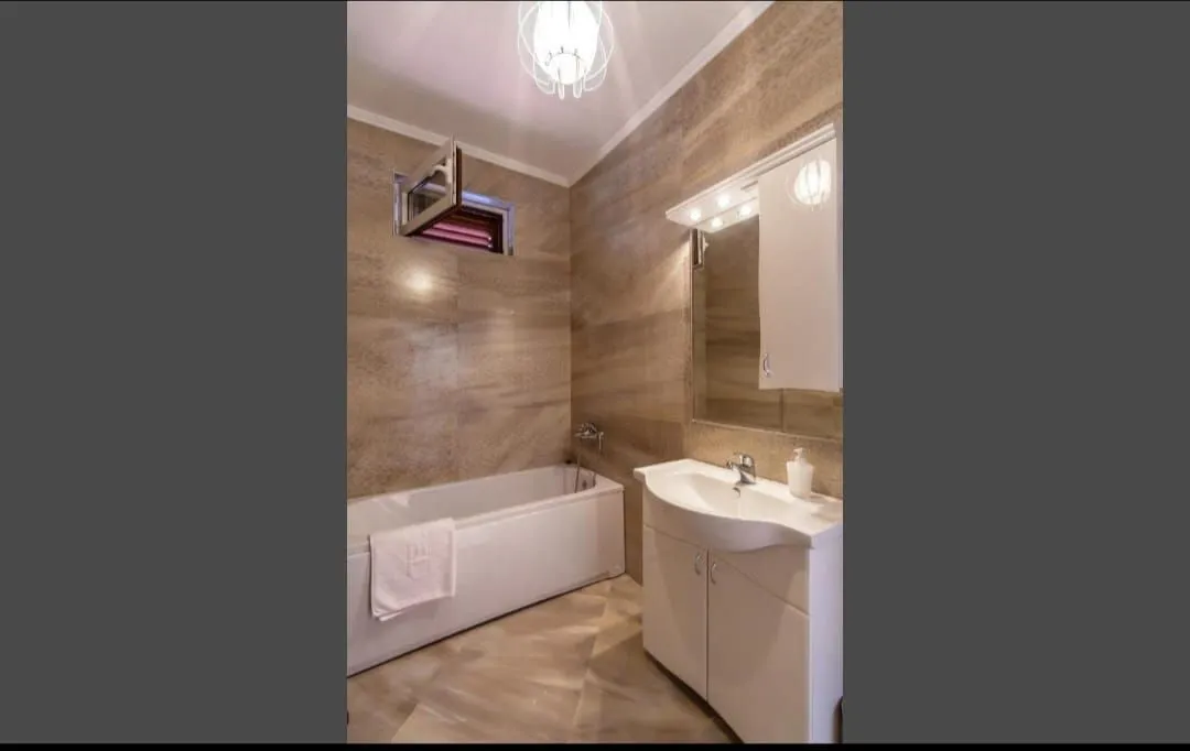 Rent, three bedroom apartment, 130m², Petrovac, Budva