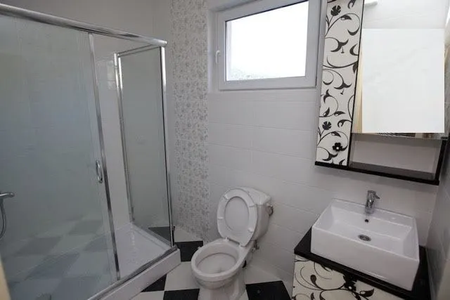 Sale, house, 450m², Utjeha, Bar