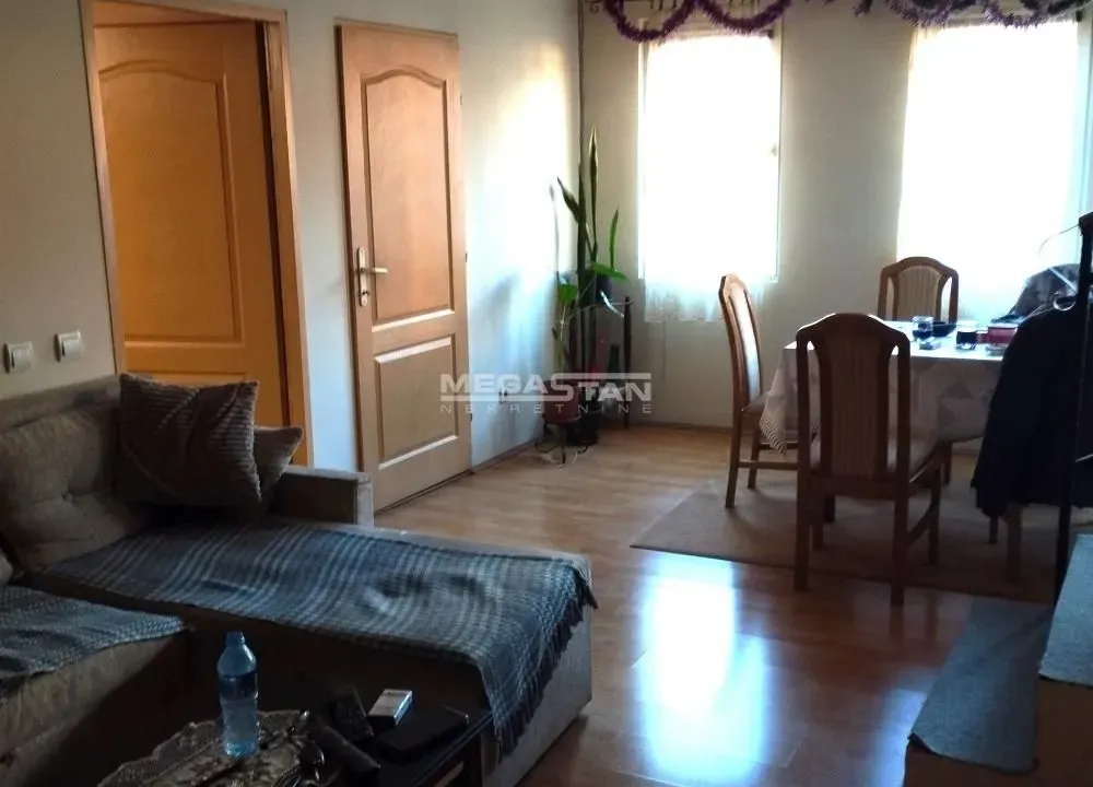 Prodaja, kuća, 101m², Centar, Pančevo