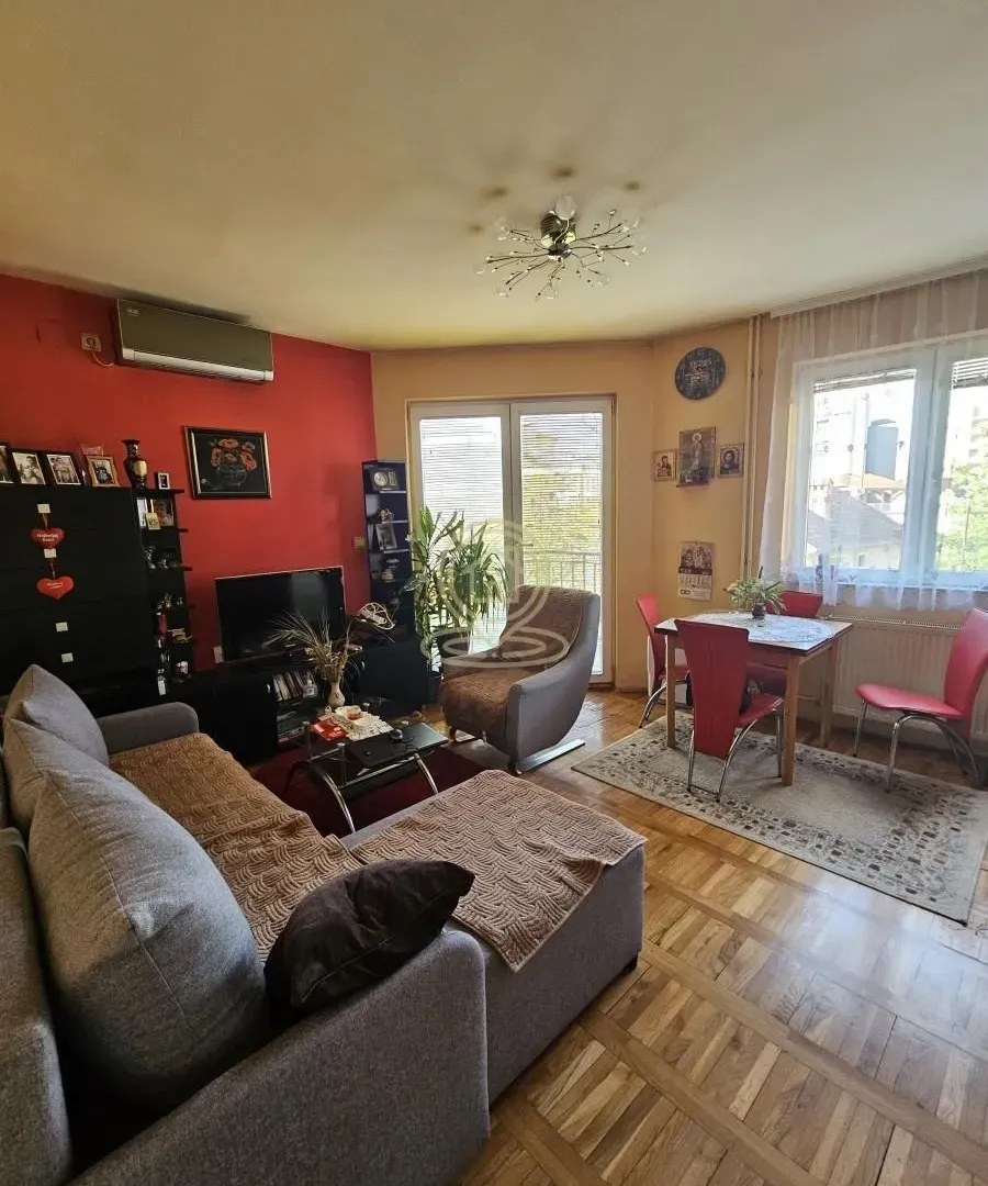 Prodaja, jednosoban stan, 32m², Centar, Kragujevac