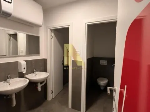 Rent, office space, 527m², Podbara, Novi Sad Sve Podlokacije - image 10