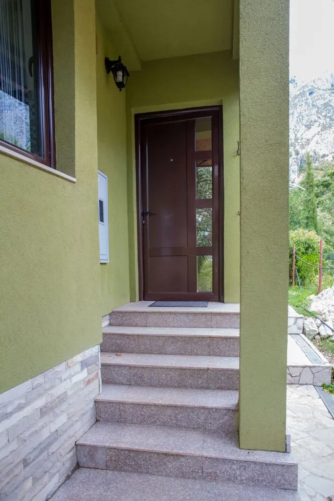 Sale, house, 110m², Kotor, Crna Gora