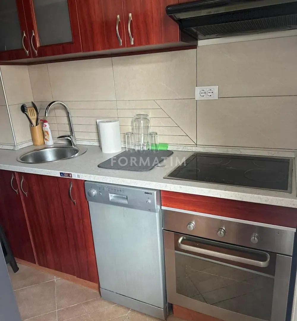 Izdavanje, jednosoban stan, 48m², Vukov Spomenik, Zvezdara Sve Podlokacije