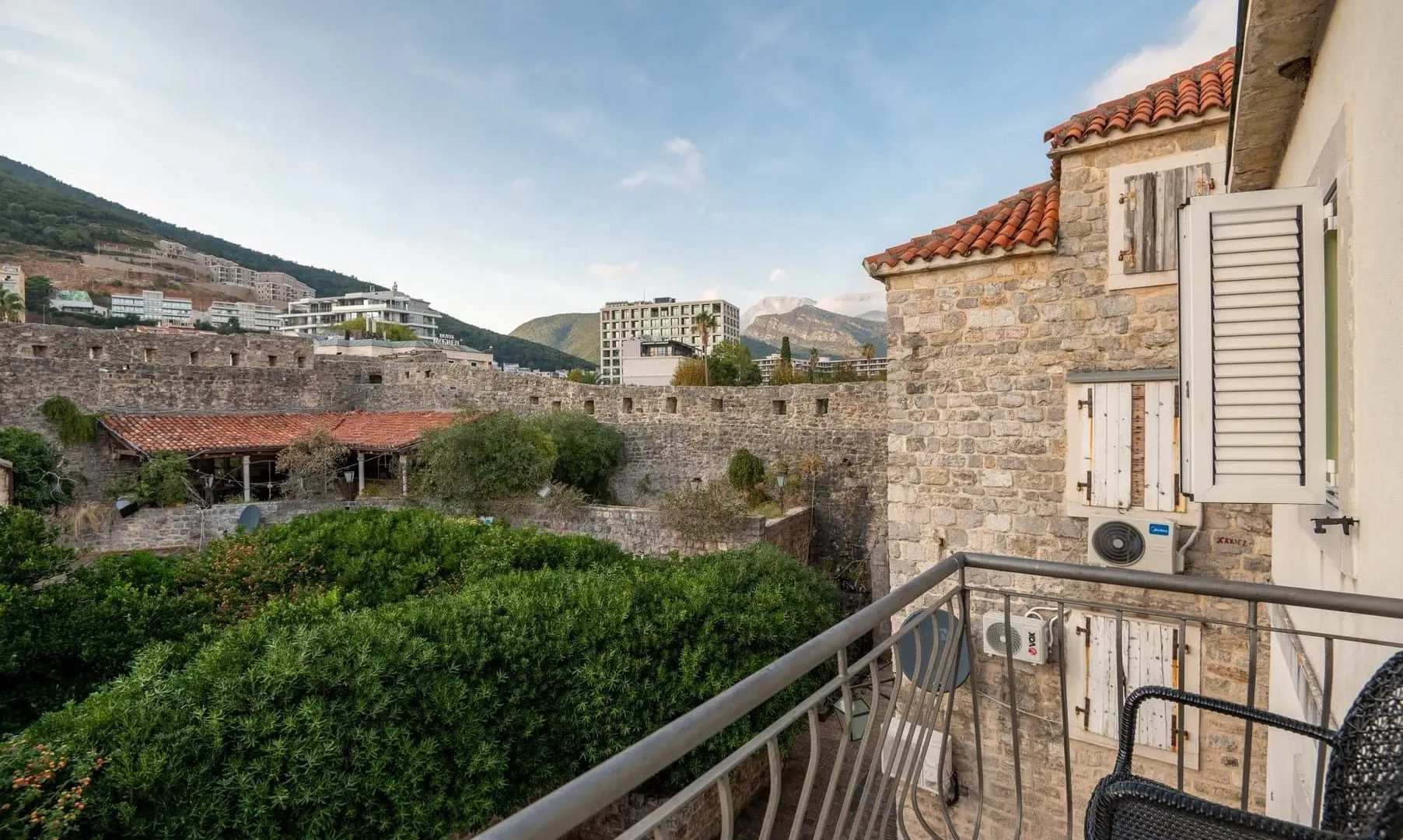 Sale, house, 222m², Stari Grad, Budva