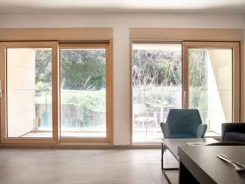 Prodaja, stan, 64m², Kotor, Crna Gora - image 2