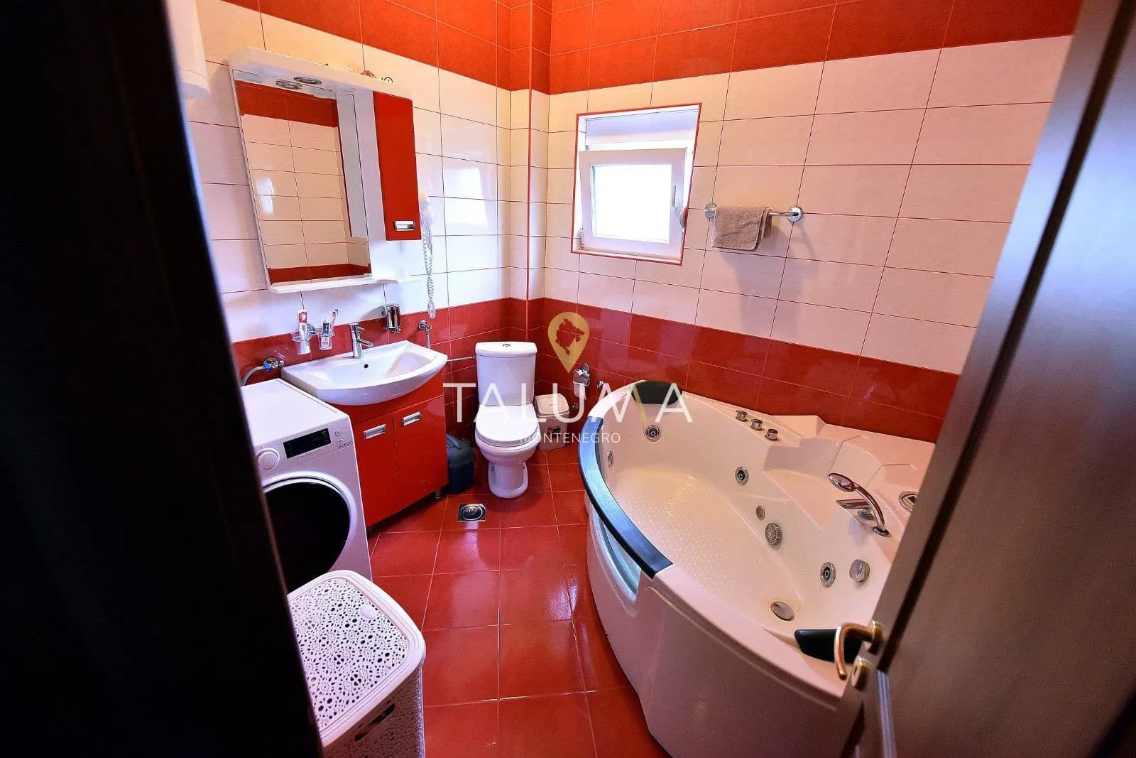 Prodaja, kuća, 175m², Podgorica, Crna Gora