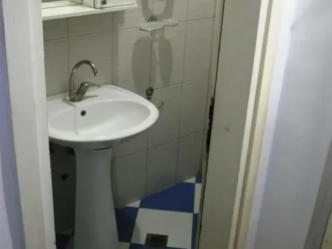 Izdavanje, četvorosoban stan, 96m², Centar, Niš - image 16