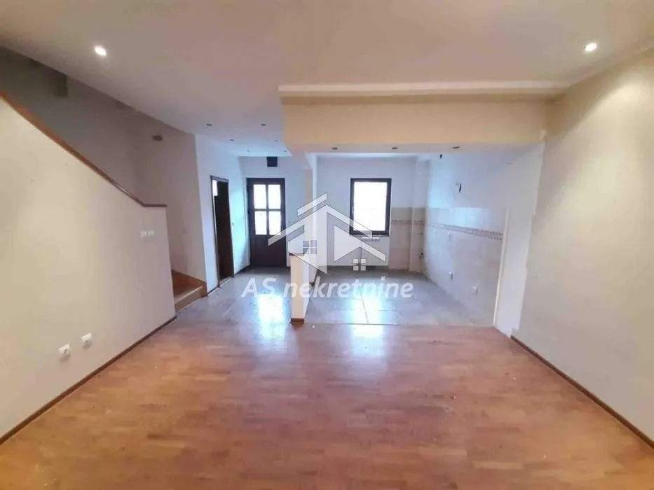 Izdavanje, kuća, 220m², Savski Venac, Beograd