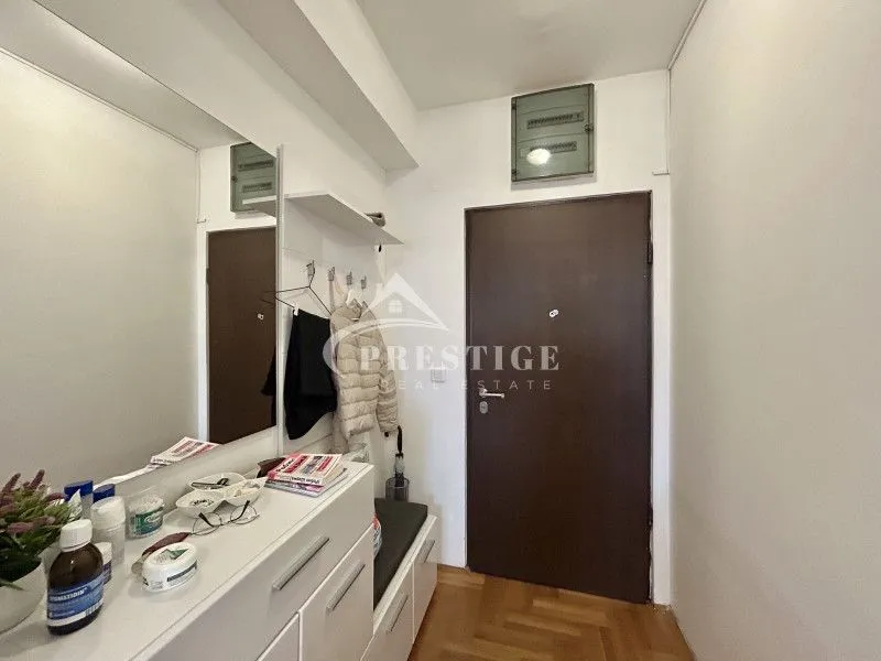 Rent, one bedroom apartment, 35m², City Kvart, Podgorica