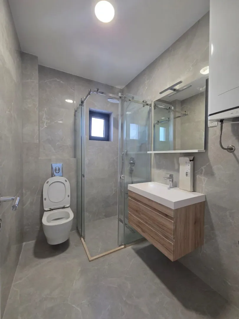 Prodaja, dvosoban stan, 68m², Dubovica, Budva