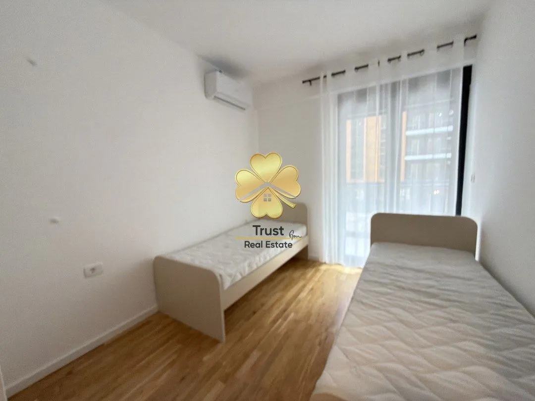 Izdavanje, dvosoban stan, 70m², Stari Aerodrom, Podgorica