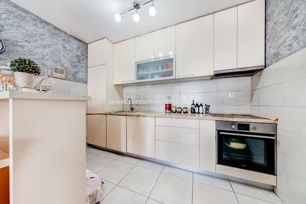Prodaja, trosoban stan, 113m², Ljubović, Podgorica