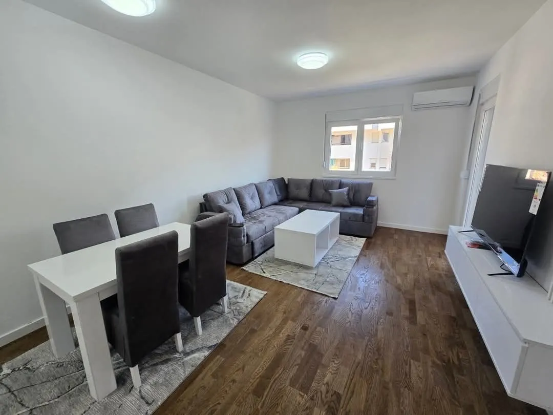 Rent, one bedroom apartment, 47m², Stari Aerodrom, Podgorica