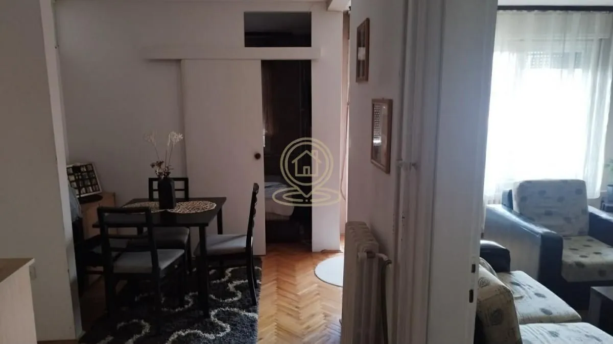 Prodaja, trosoban stan, 81m², Trošarina, Niš