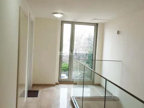 Izdavanje, četvorosoban stan, 173m², Senjak, Beograd - image 8