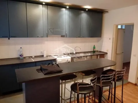 Izdavanje, kuća, 180m², Čukarica, Beograd - image 7