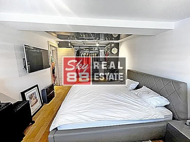 Prodaja, trosoban stan, 83m², Vračar Centar, Vračar Sve Podlokacije
