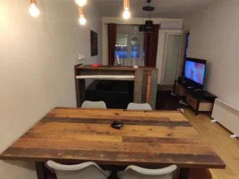 Izdavanje, jednosoban stan, 47m², Central Point, Podgorica - image 4