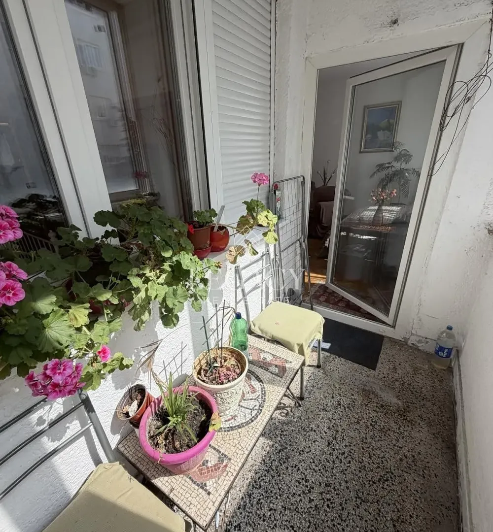 Izdavanje, trosoban stan, 65m², Palata Pravde, Beograd