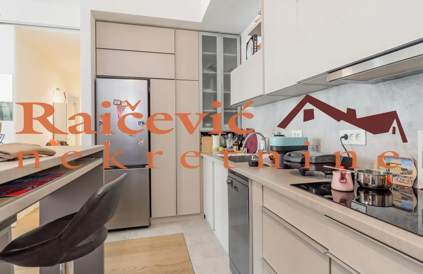 Prodaja, četvorosoban stan, 110m², Savski Venac, Beograd