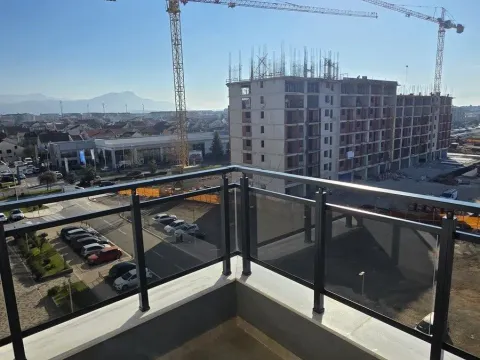 Prodaja, dvosoban stan, 69m², Stari Aerodrom, Podgorica - image 9