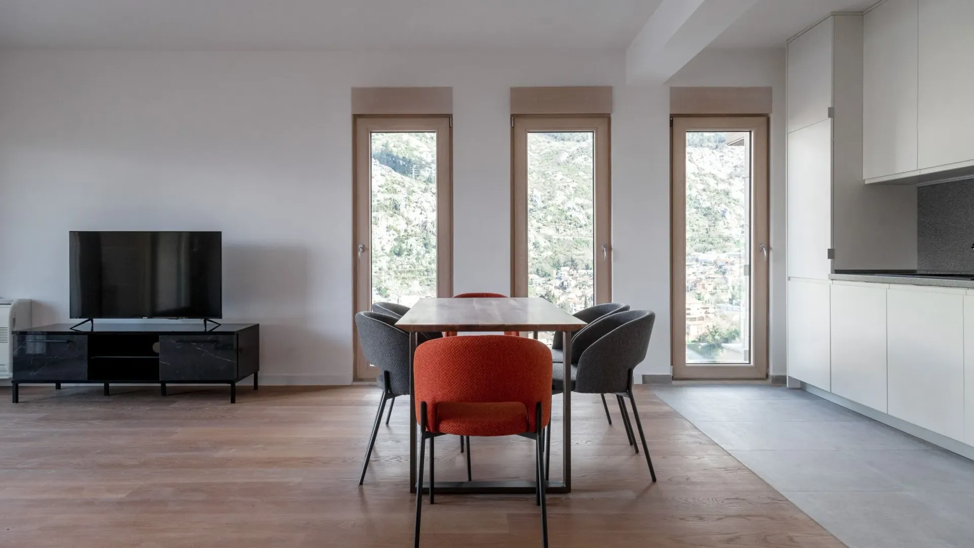 Sale, three bedroom apartment, 136m², Kotor, Crna Gora