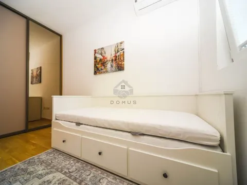 Rent, two bedroom apartment, 70m², City Kvart, Podgorica - image 22