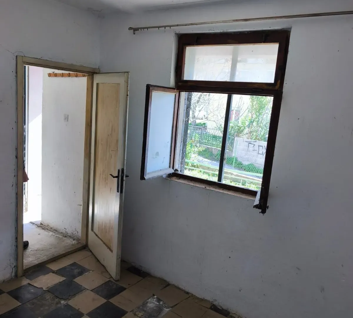 Prodaja, kuća, 41m², Sutomore, Bar