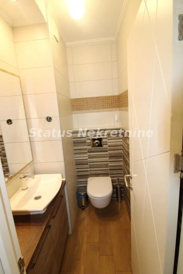 Prodaja, trosoban stan, 83m², Bulevar Oslobodjenja, Novi Sad Sve Podlokacije