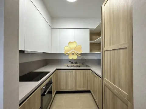 Izdavanje, četvorosoban stan, 130m², Master Kvart, Podgorica - image 3