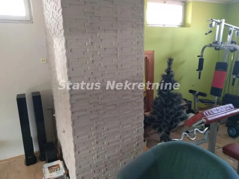 Prodaja, kuća, 450m², Temerin, Novi Sad