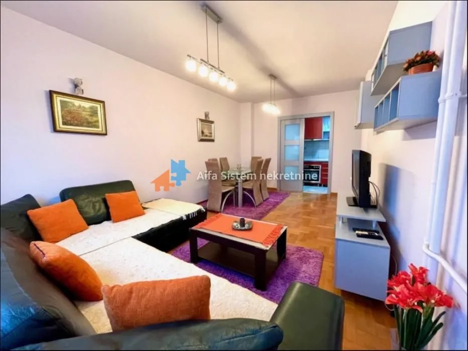 Izdavanje, trosoban stan, 65m², Zvezdara Sve Podlokacije, Beograd
