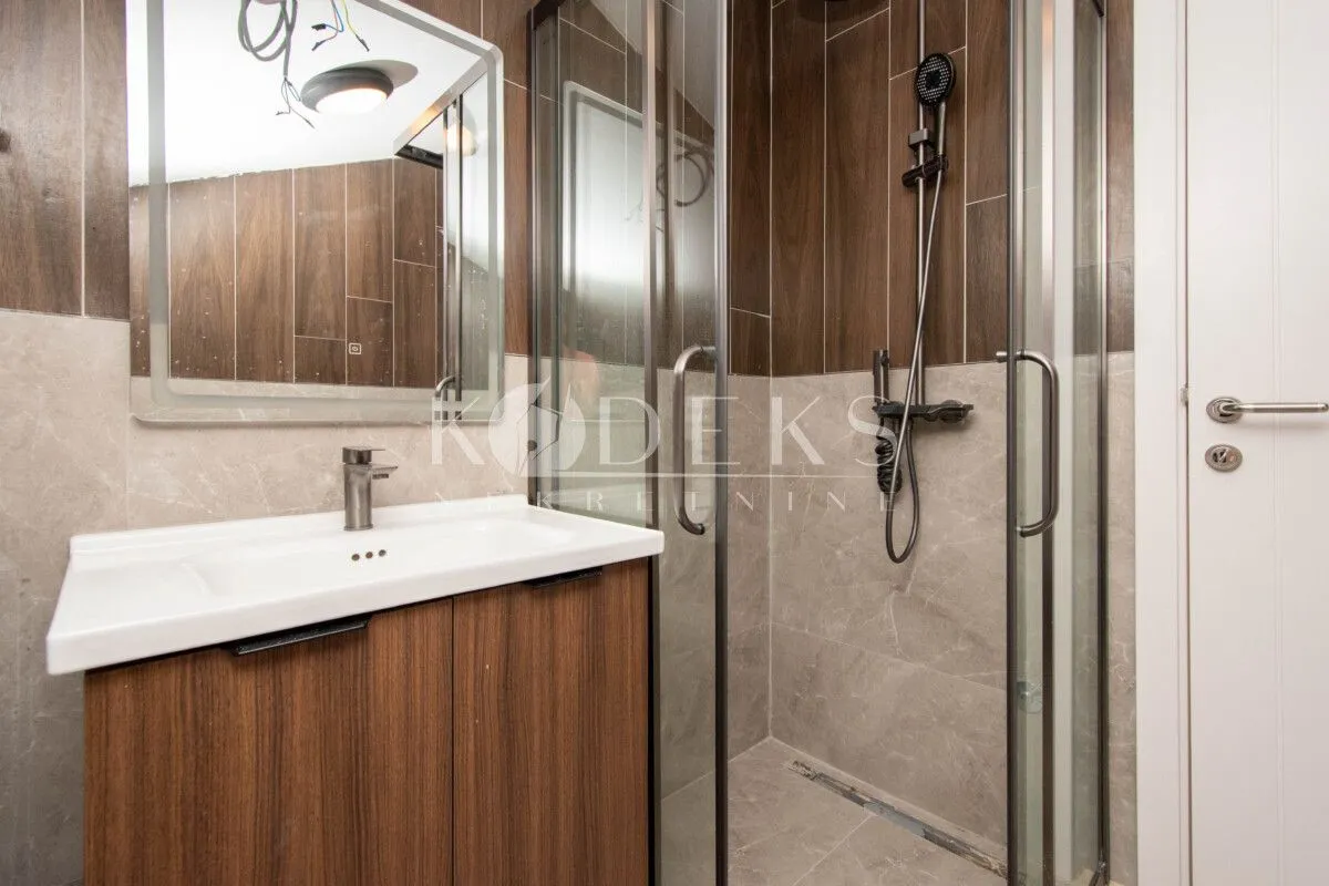 Prodaja, garsonjera, 45m², Tološi, Podgorica