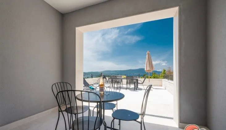 Prodaja, kuća, 140m², Mrčevac, Tivat