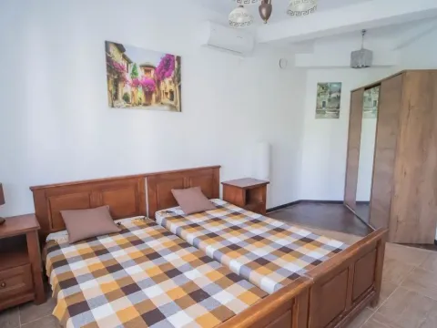 Prodaja, kuća, 525m², Radovići, Tivat - image 31