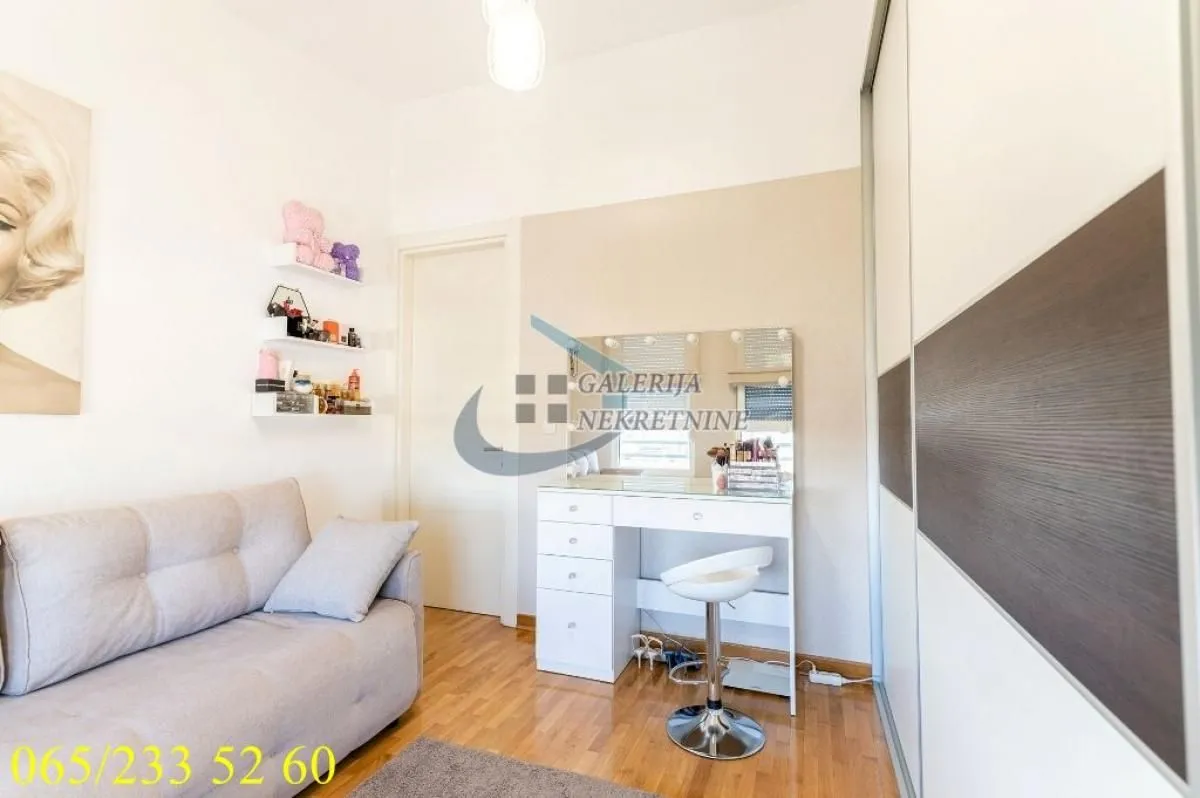 Sale, four bedroom apartment, 94m², Novi Beograd Blok 67, Novi Beograd Sve Podlokacije