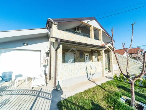 Sale, house, 200m², Zeta, Podgorica - image 29