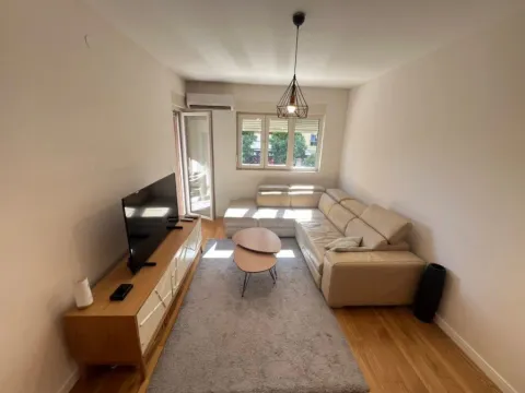 Rent, one bedroom apartment, 50m², Central Point, Podgorica