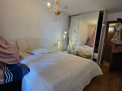 Prodaja, trosoban stan, 120m², Tološka šuma, Podgorica - image 3